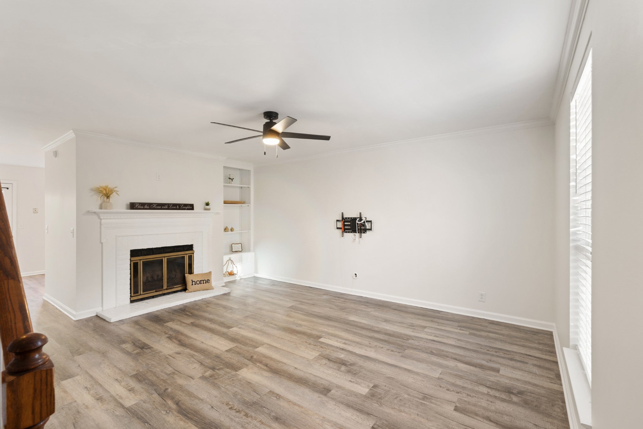 200 N Royal Oaks Blvd J2
