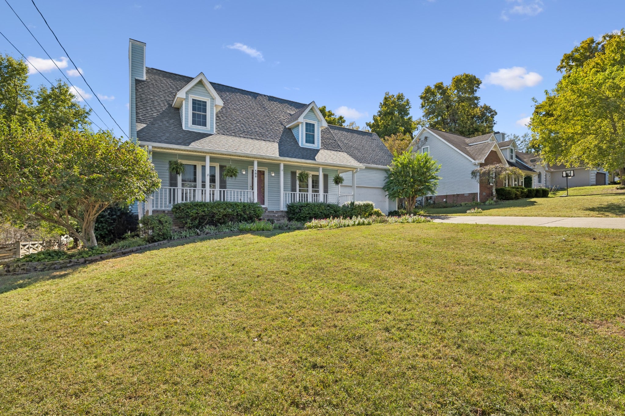 105 Saint Martins Ln