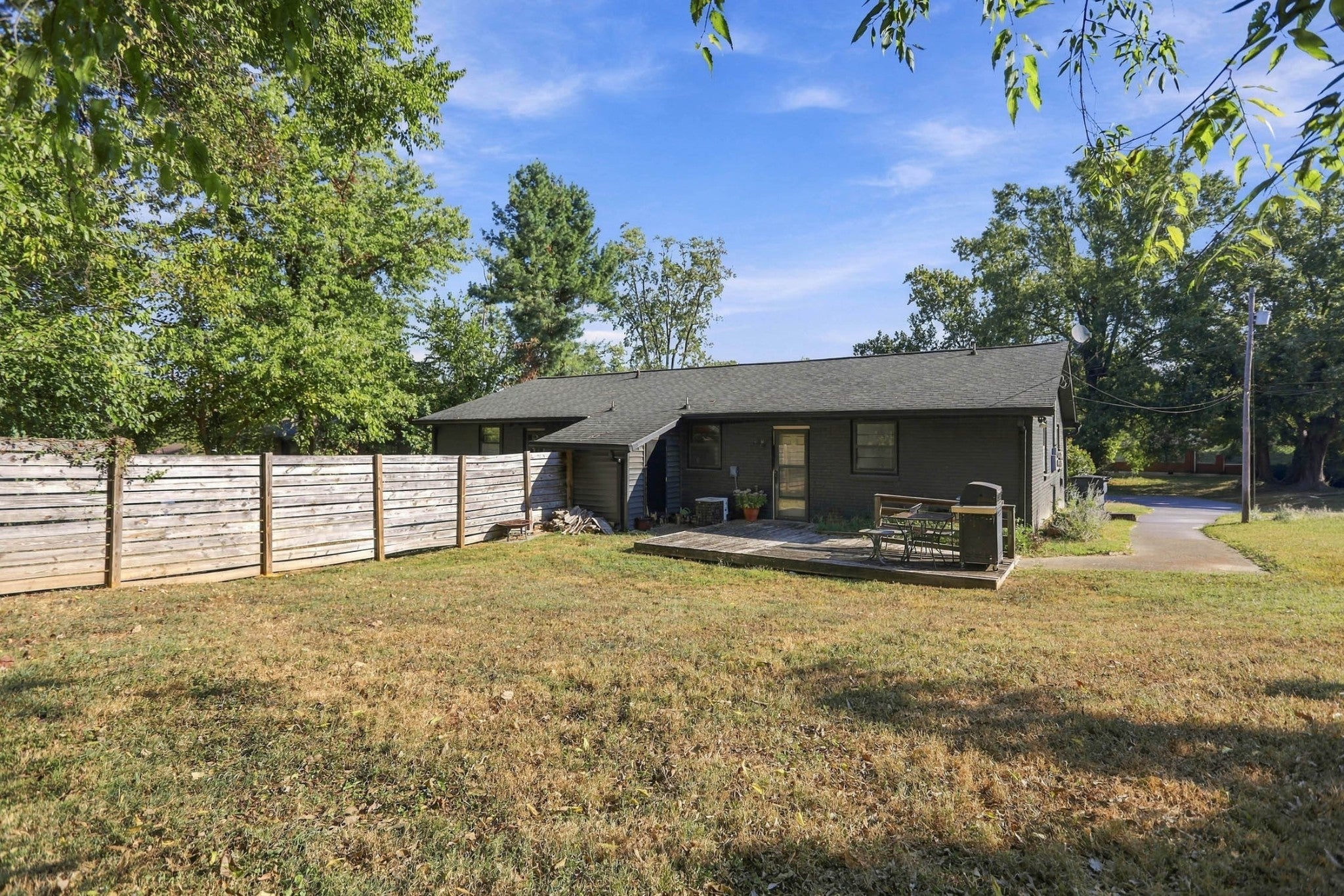314 Lorna Dr
