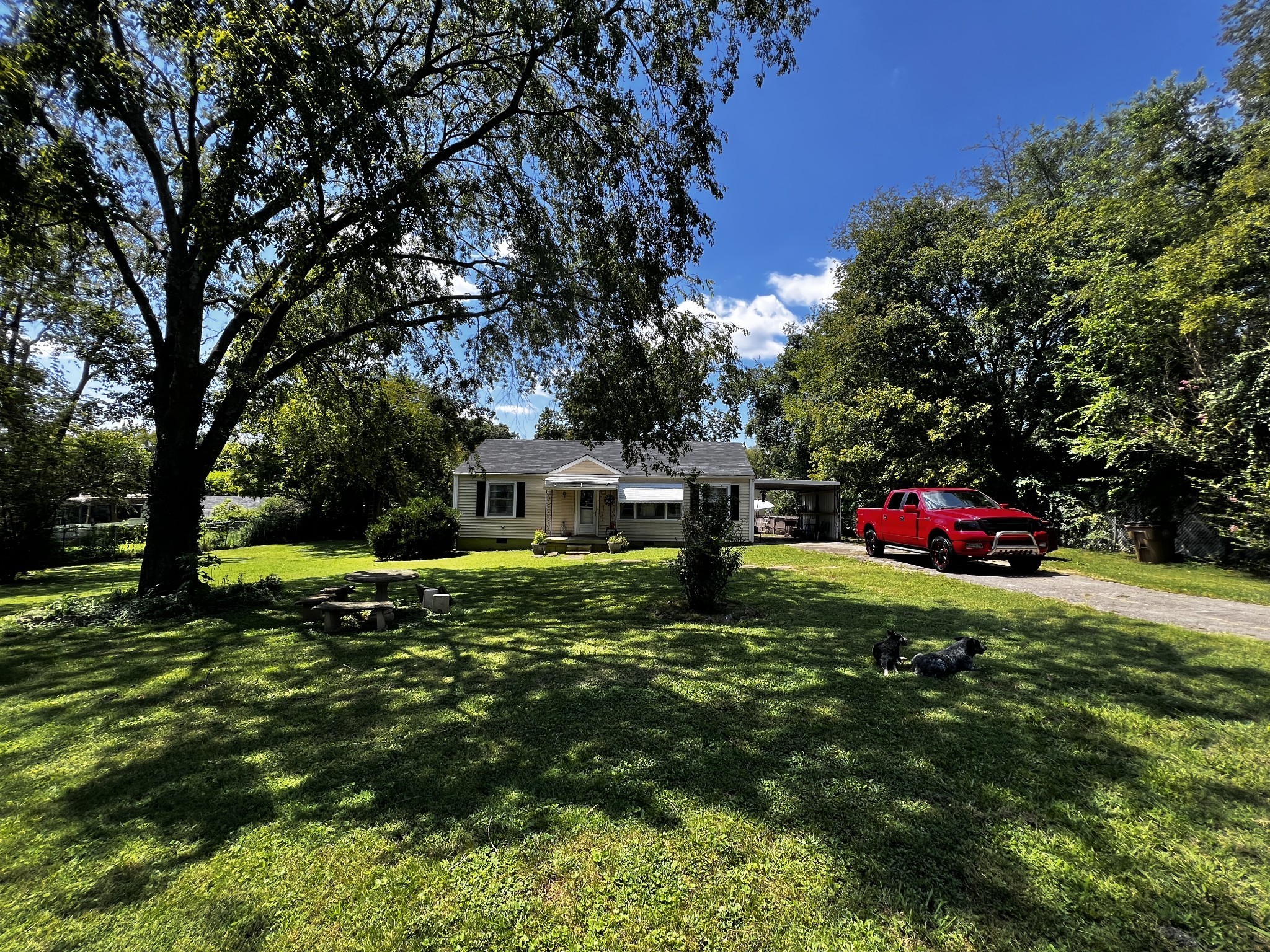 211 Scalf Dr