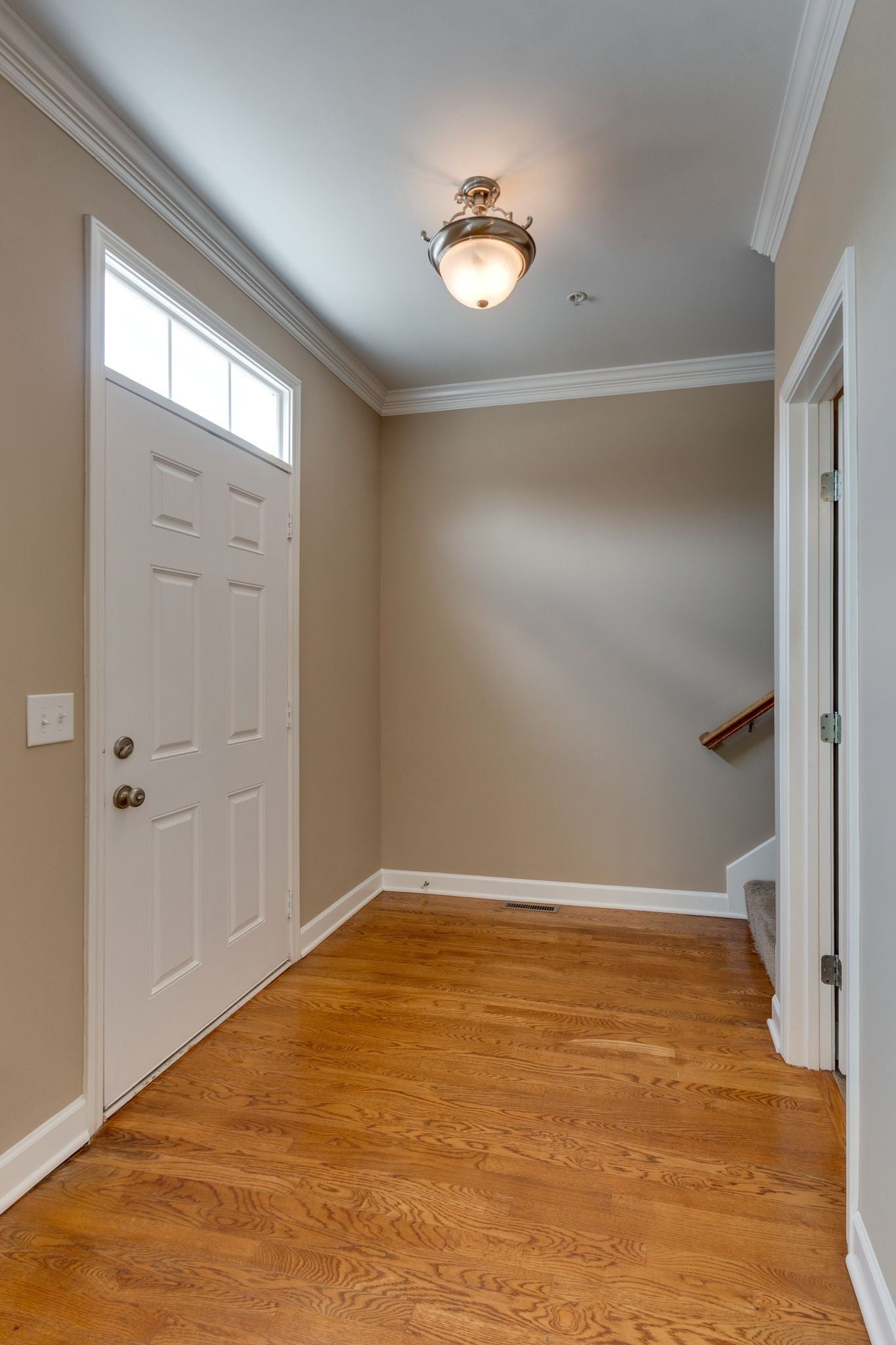 3041 Newport Valley Circle