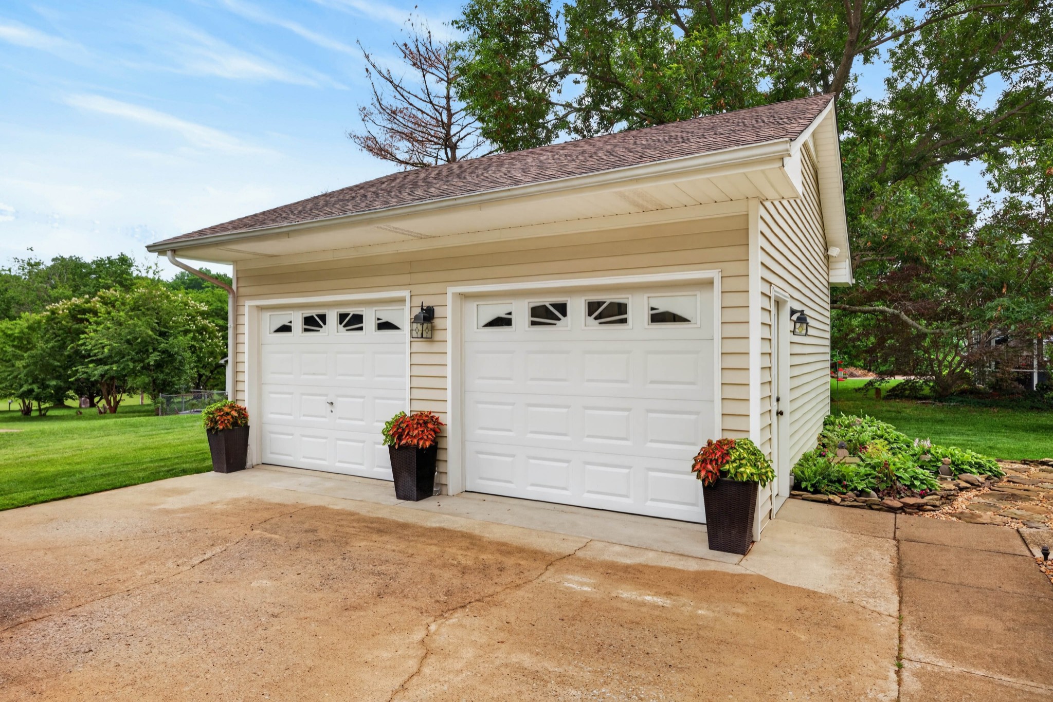 2158 Watertown Pl