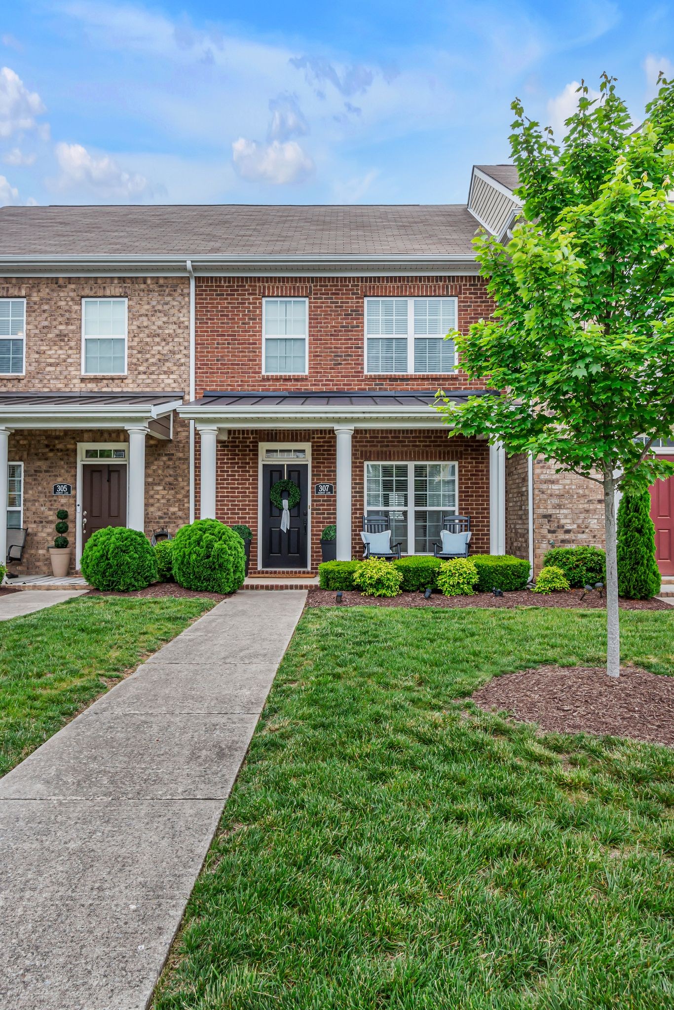 307 Oldbury Ln