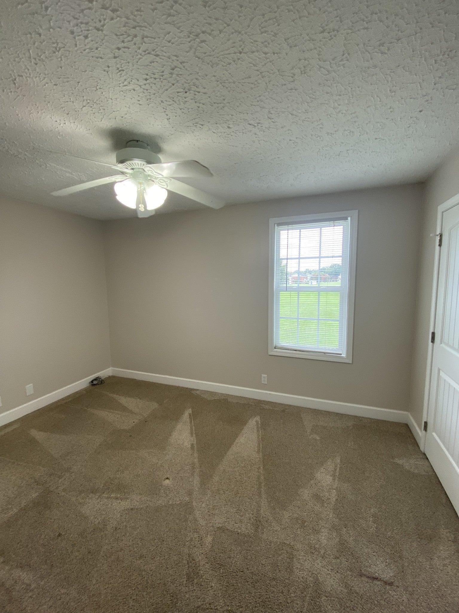 2327 Kimberly Dr