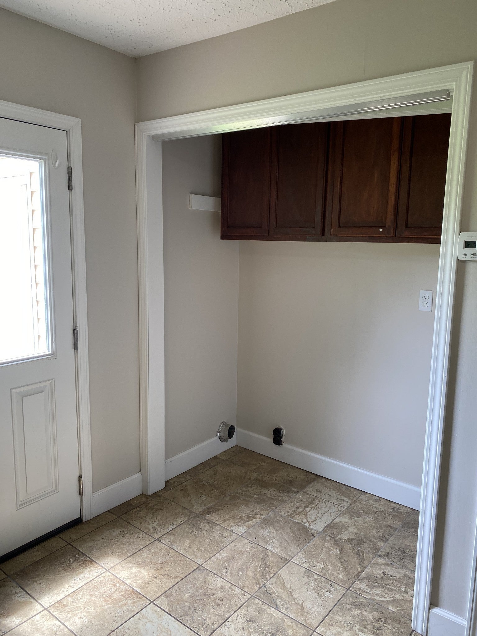 2327 Kimberly Dr