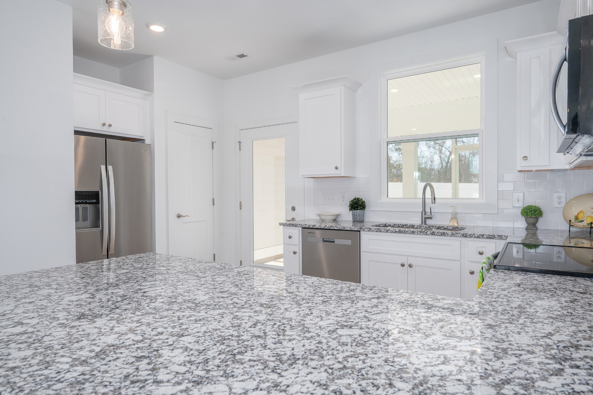 1170 S Dickerson Rd 27