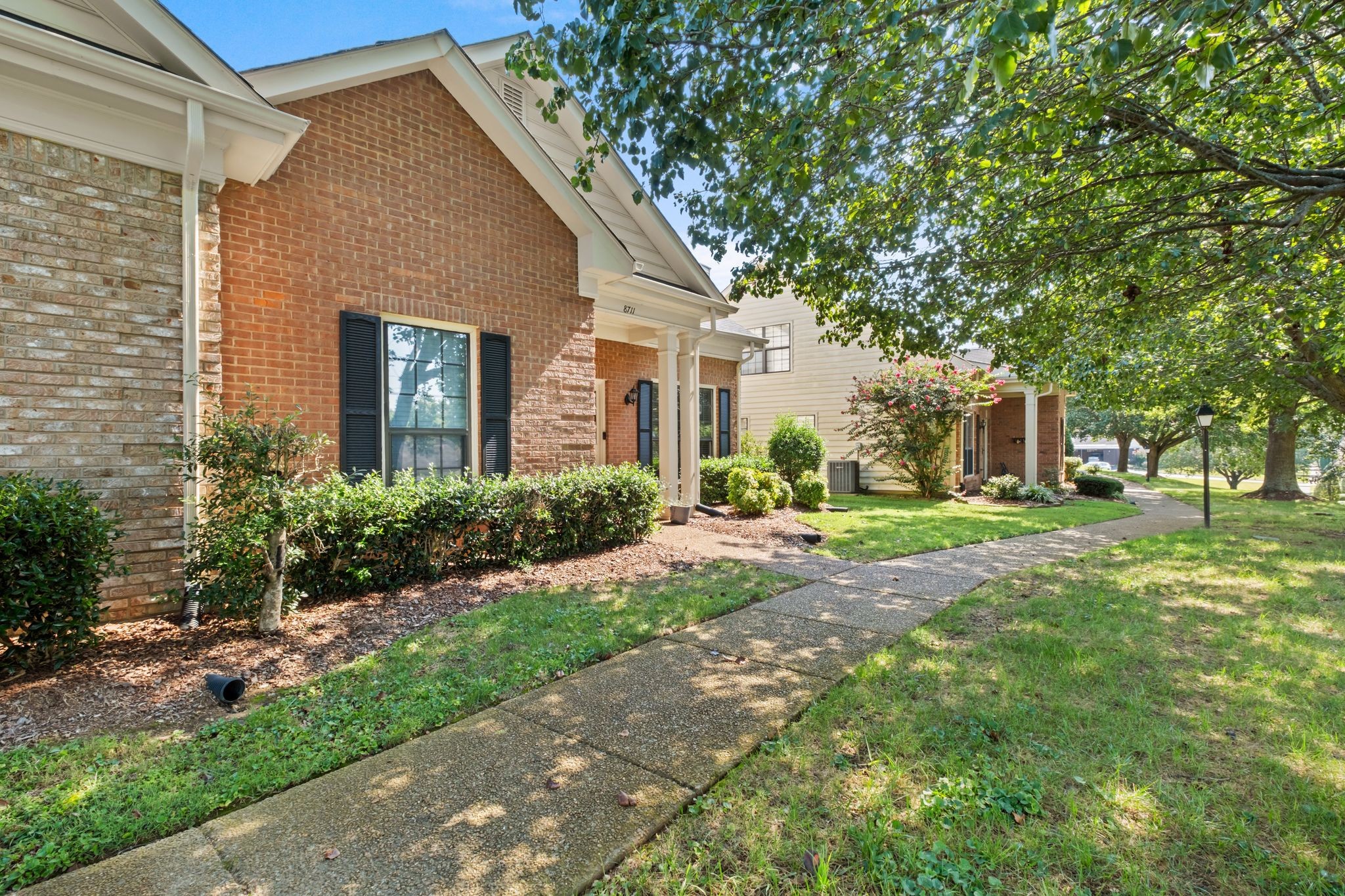 8711 Sawyer Brown Rd