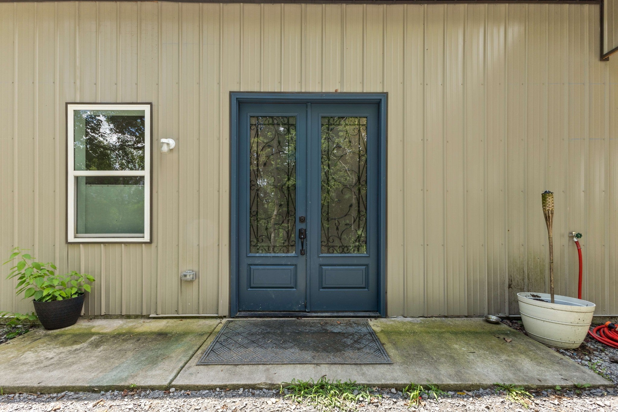 176 S Palmers Chapel Rd