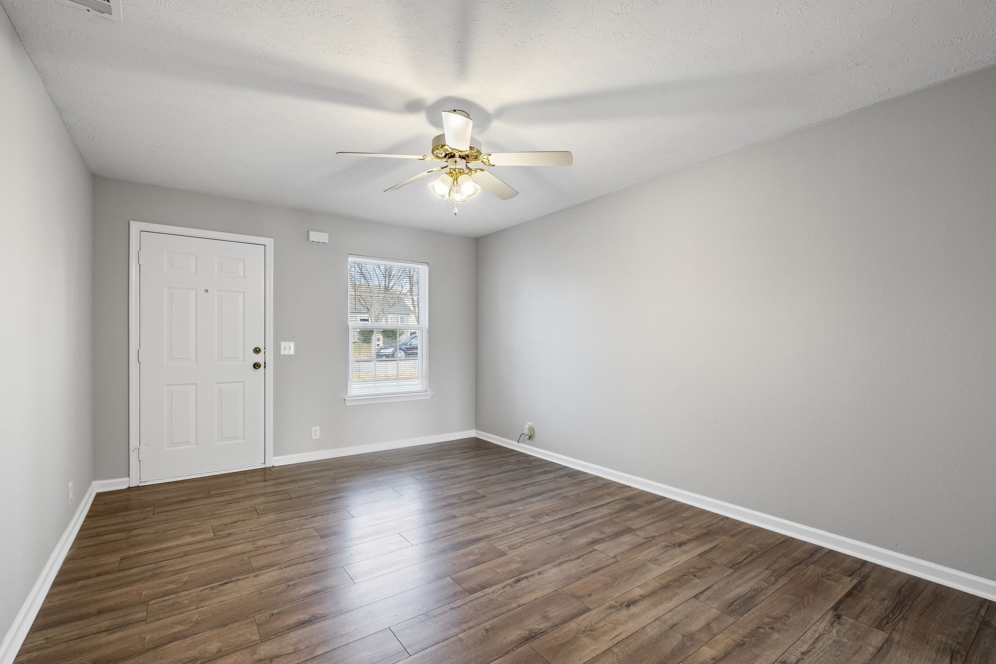 1033 Windsor Brook Pl