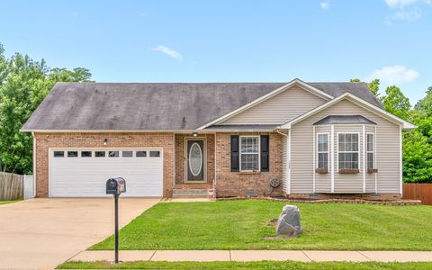 1556 Apache Way Clarksville TN 37042