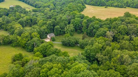 1552 Hidden Meadow Dr Cottontown TN 37048