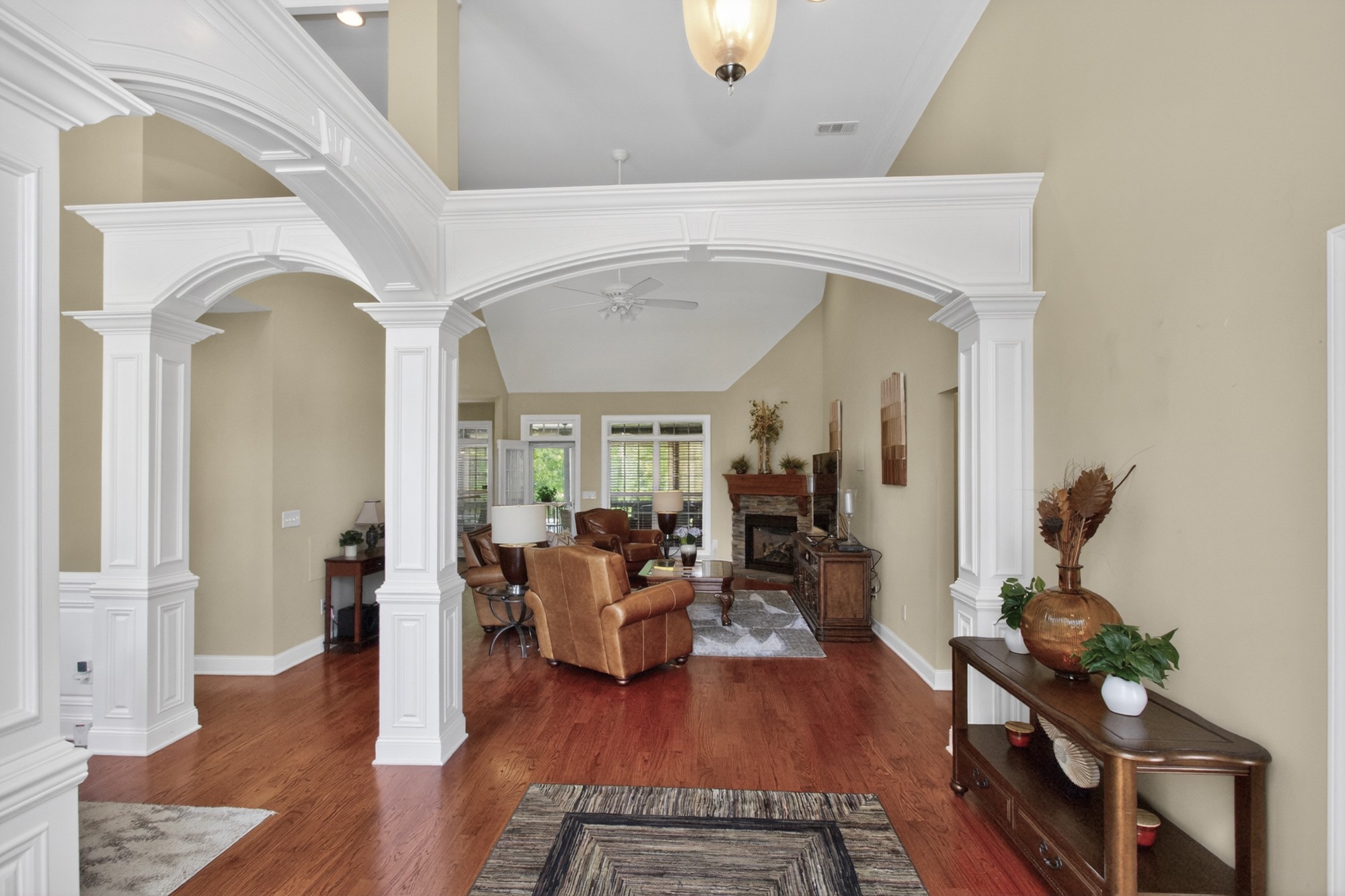 1027 Berkshire Blvd