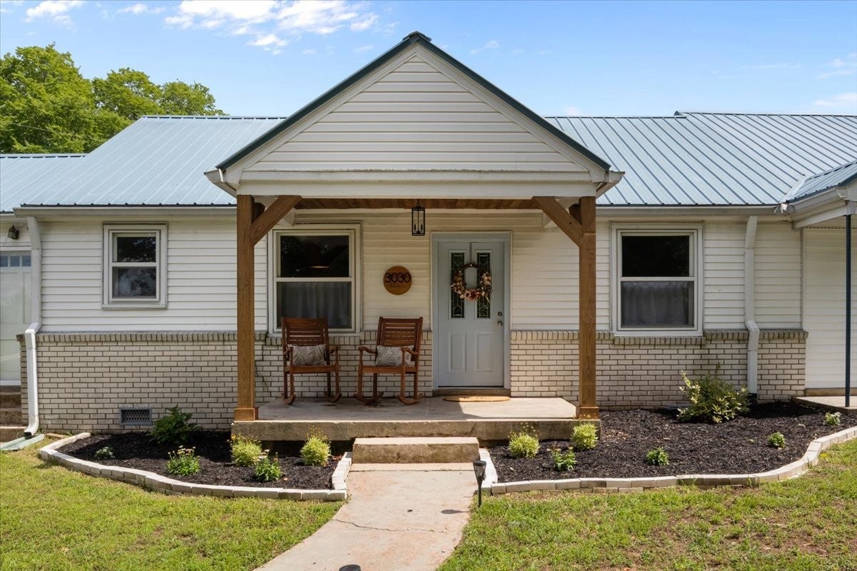 3030 Highway 49 E