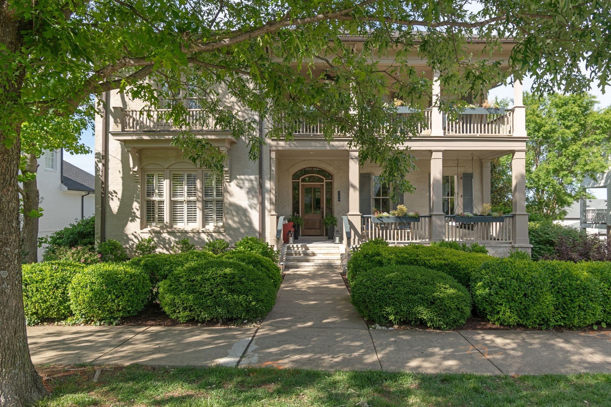 406 Wild Elm St