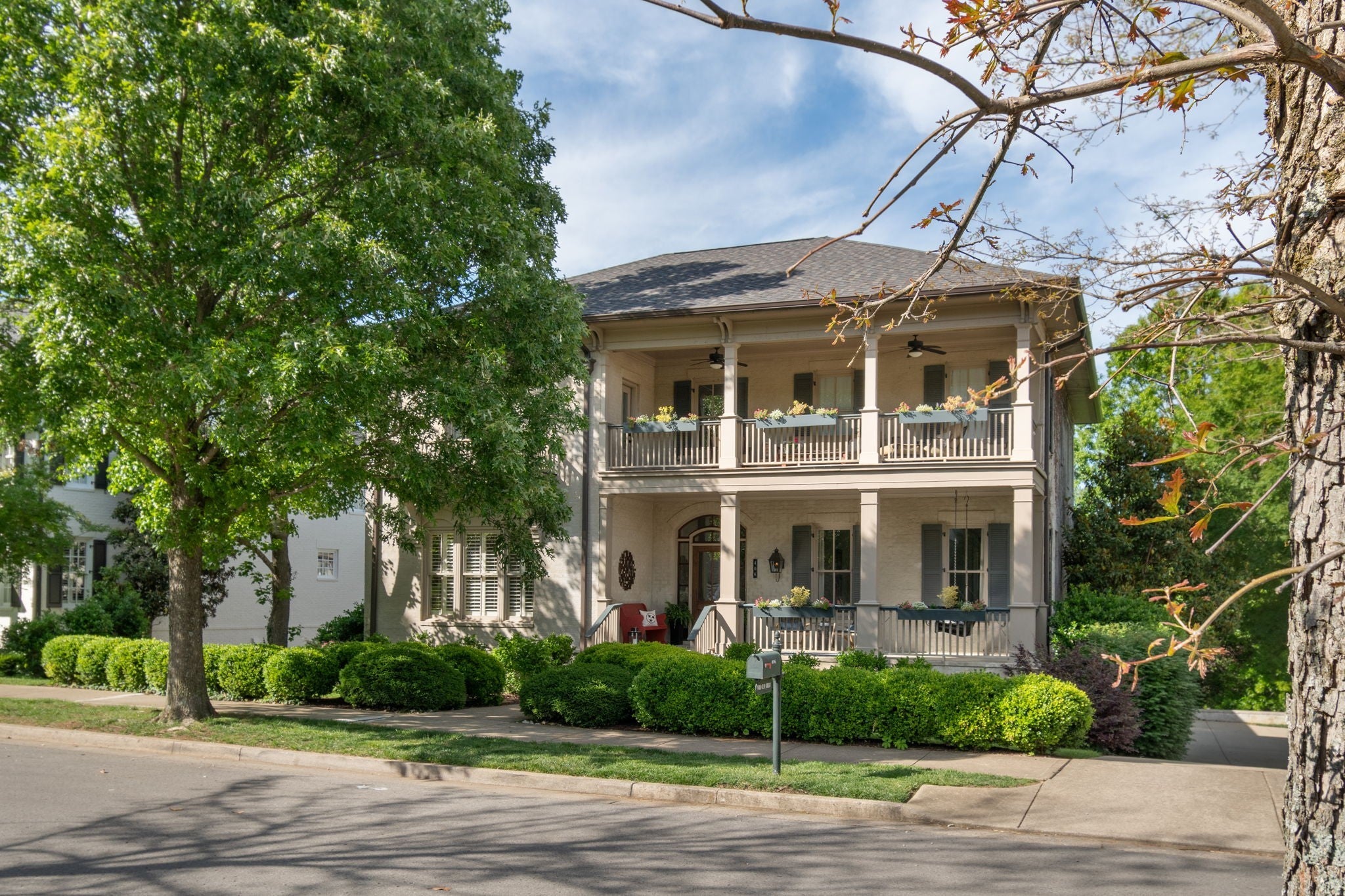 406 Wild Elm St