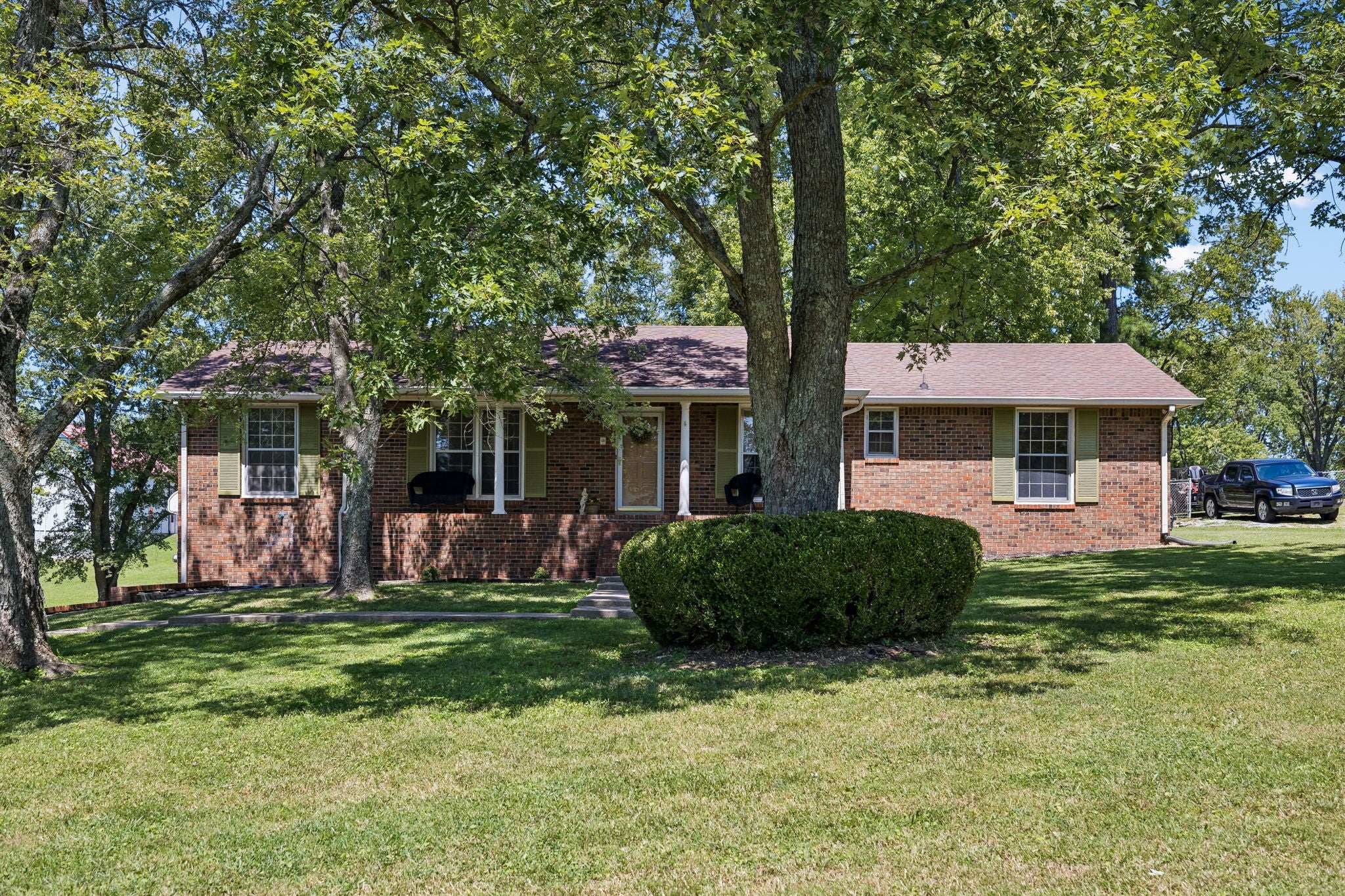 108 Due West Dr