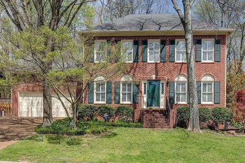 8445 Indian Hills Dr Nashville TN 37221