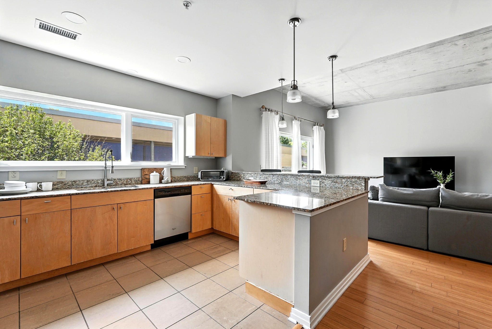 1101 18th Ave S 202