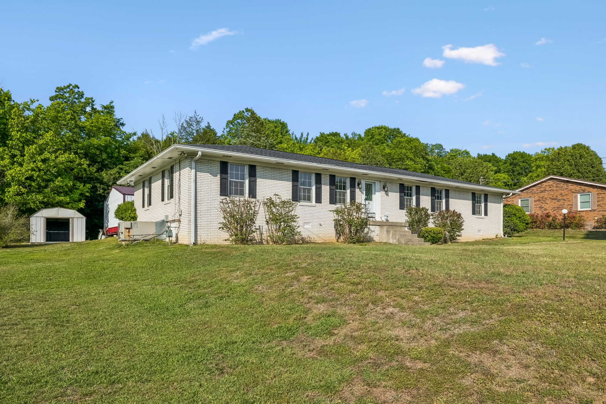 212 Dixon Springs Hwy