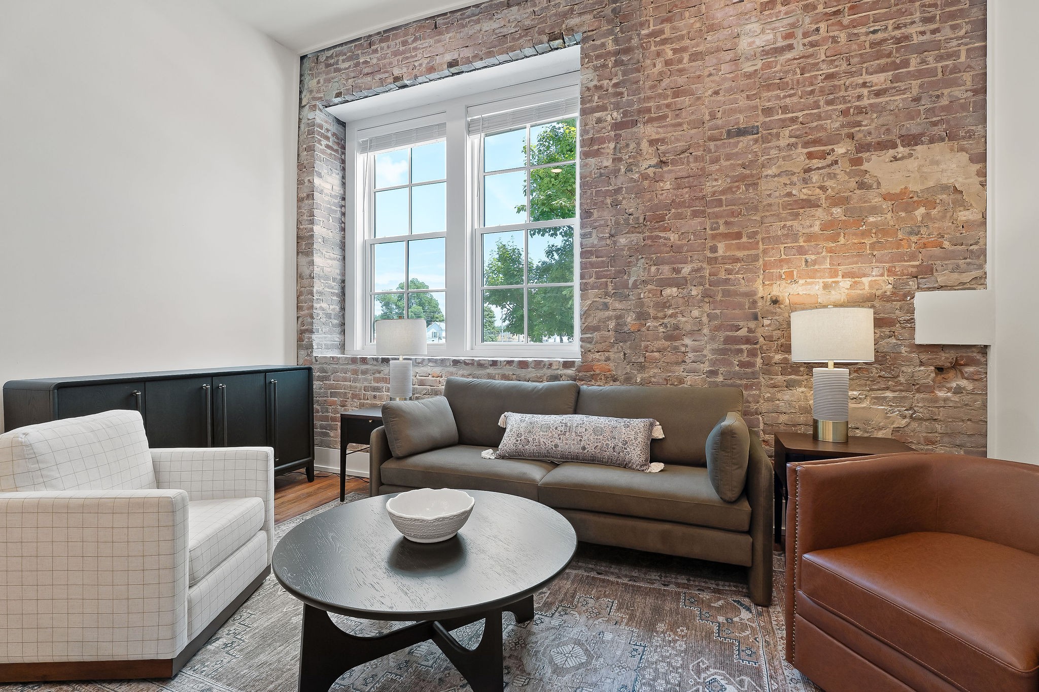211 W Colville St 205