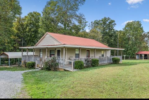 73 Jap Ln Ethridge TN 38456