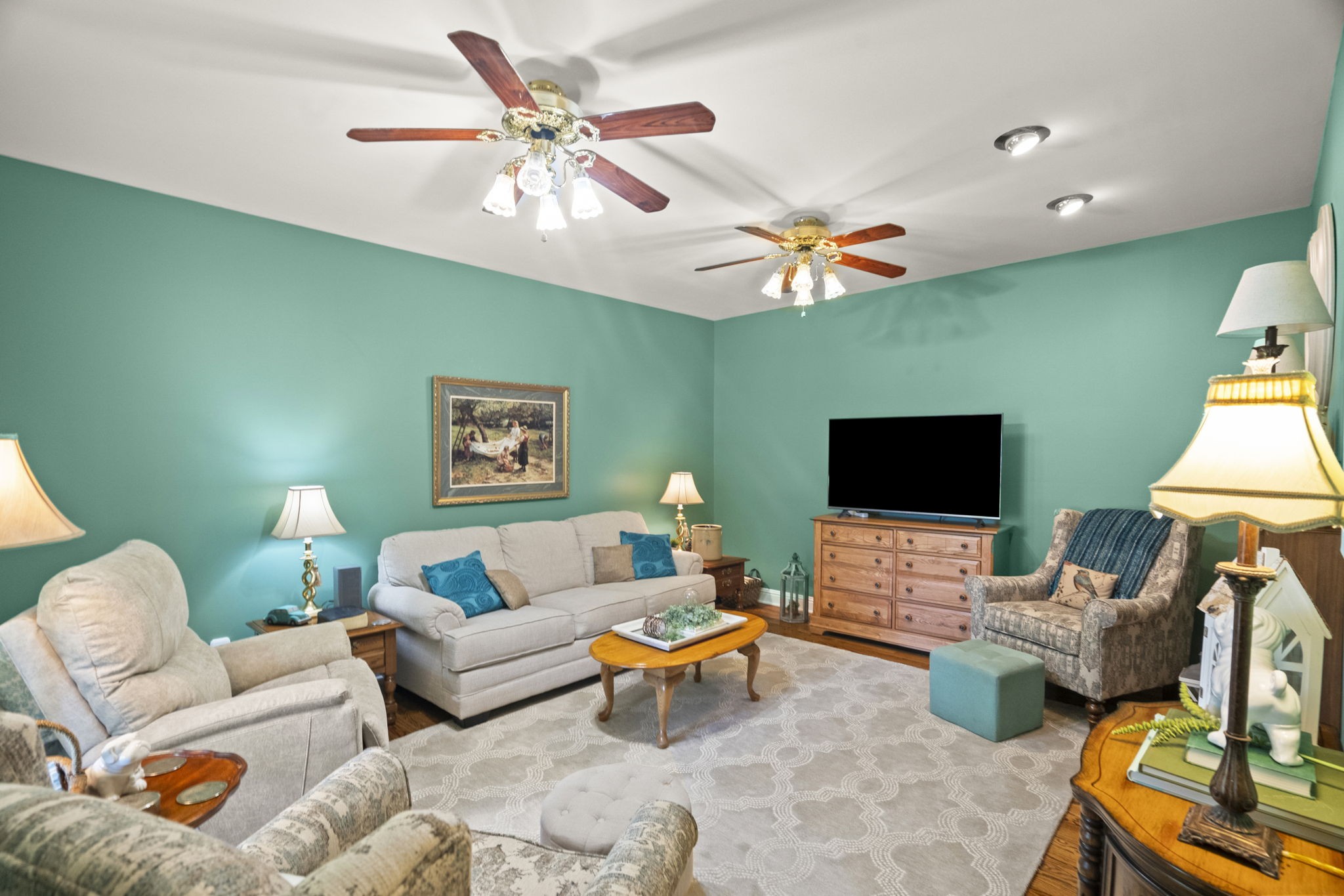 9559 Highway 49 E