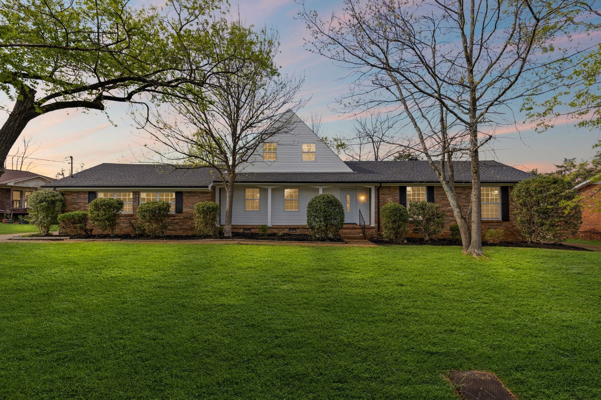 105 Saxon Mist Dr