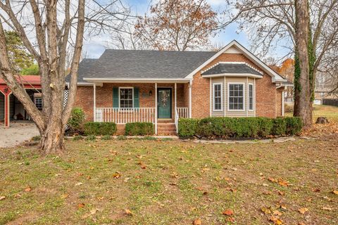 2306 Beechwood Dr Springfield TN 37172