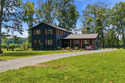 1447 Maxwell Branch Rd Cottontown TN 37048