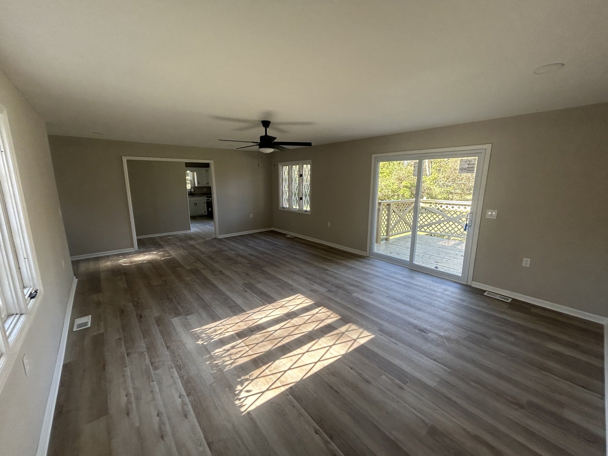 27 Asbury Ln