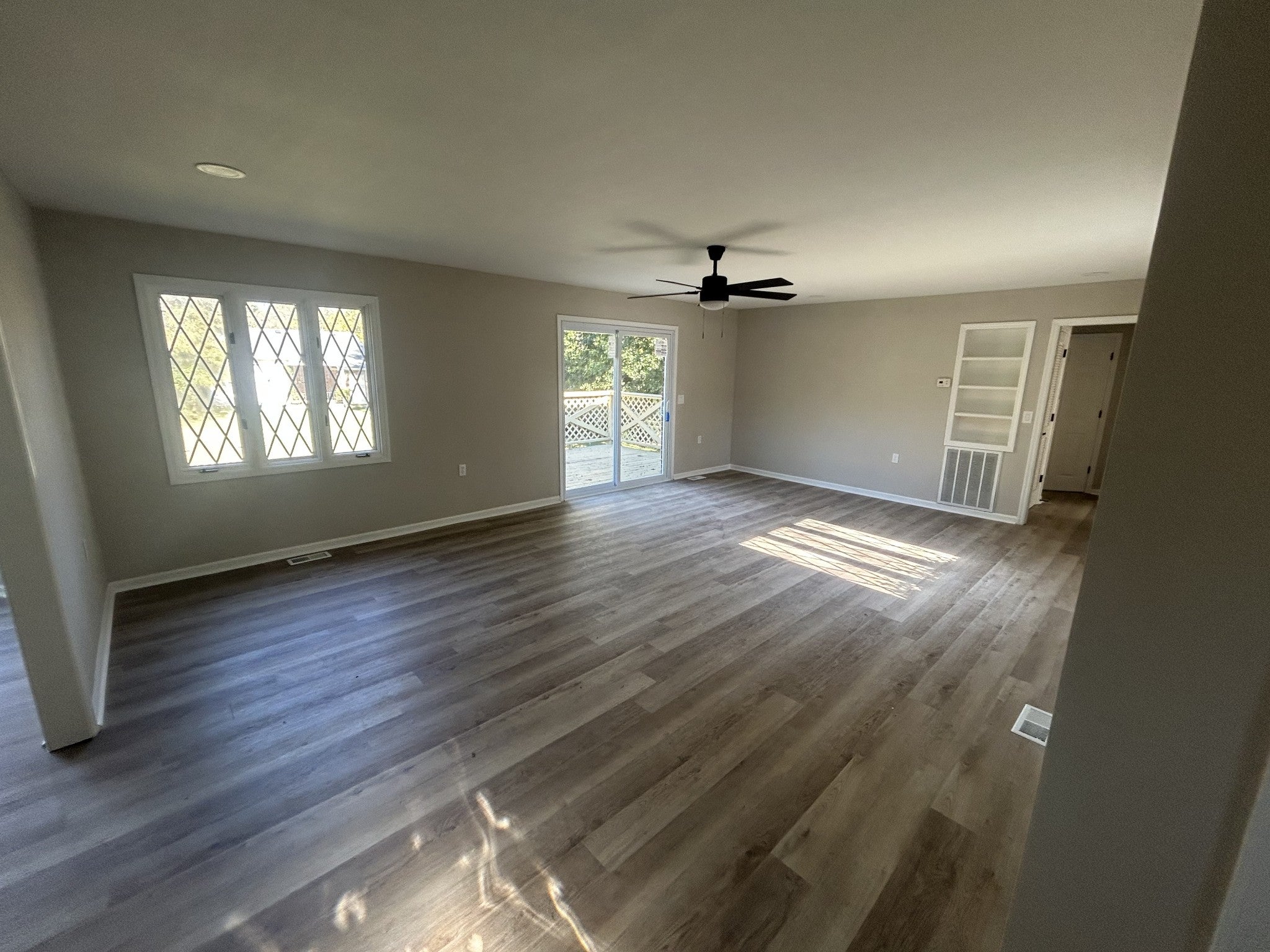 27 Asbury Ln