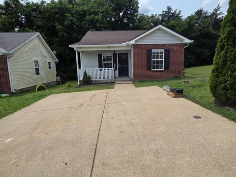 2049 Williams Valley Dr Madison TN 37115