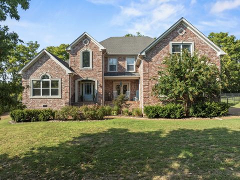 1007 Island Brook Dr Hendersonville TN 37075