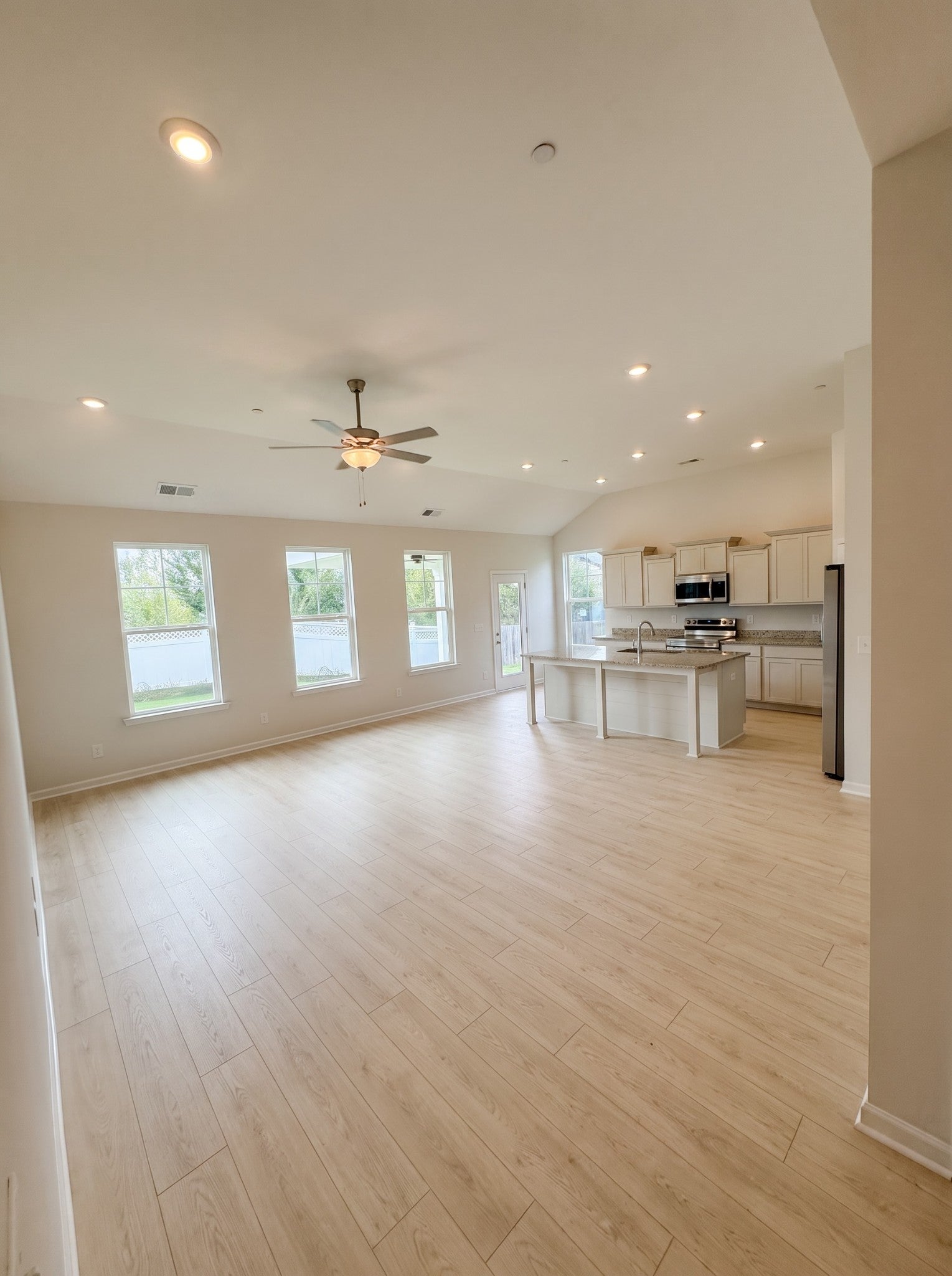 1211 Amber Hills Drive