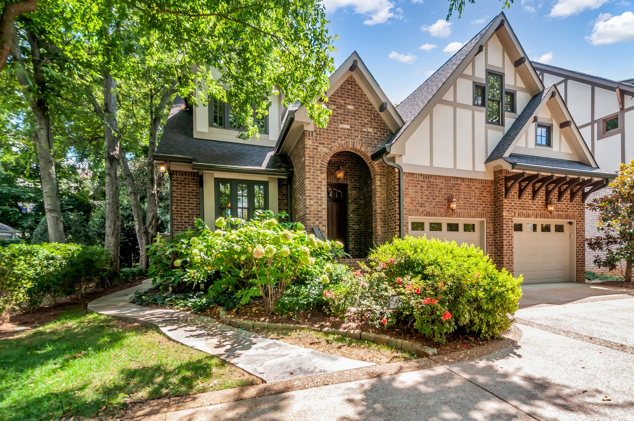 3806 Cross Creek Rd