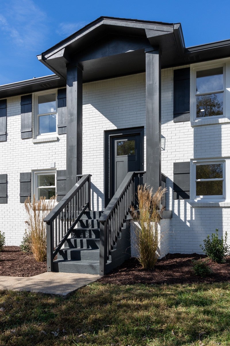 106 Dennis Rd
