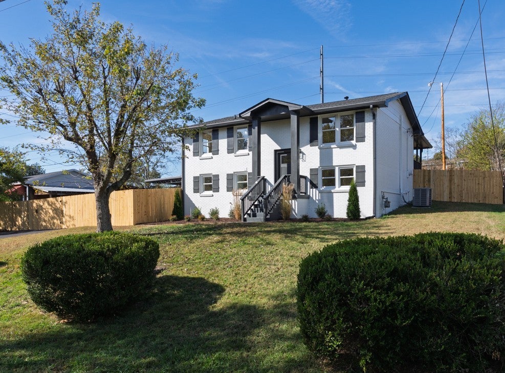 106 Dennis Rd