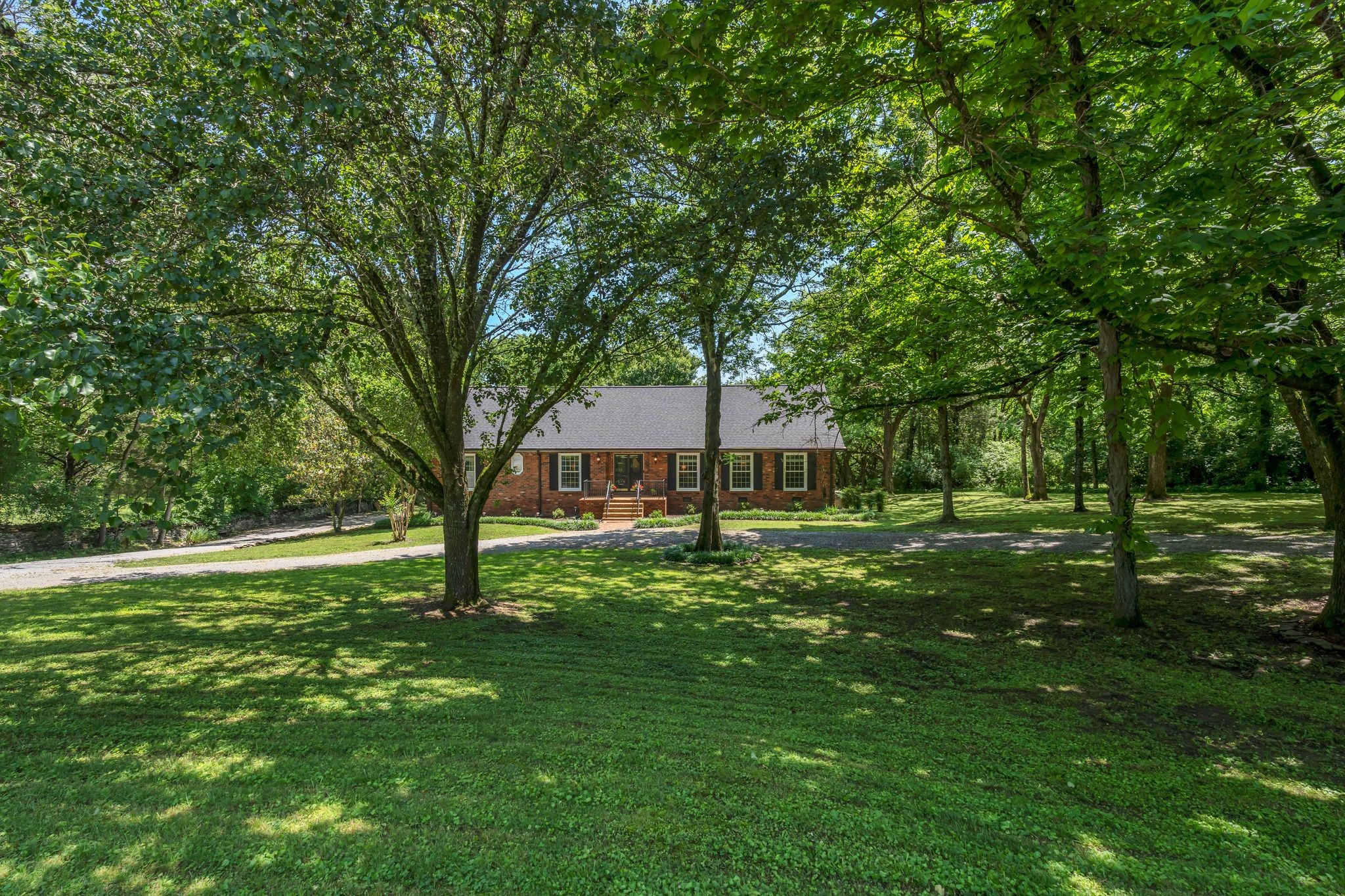 Middle Tennessee Properties 2 1001 Dickinson Ln