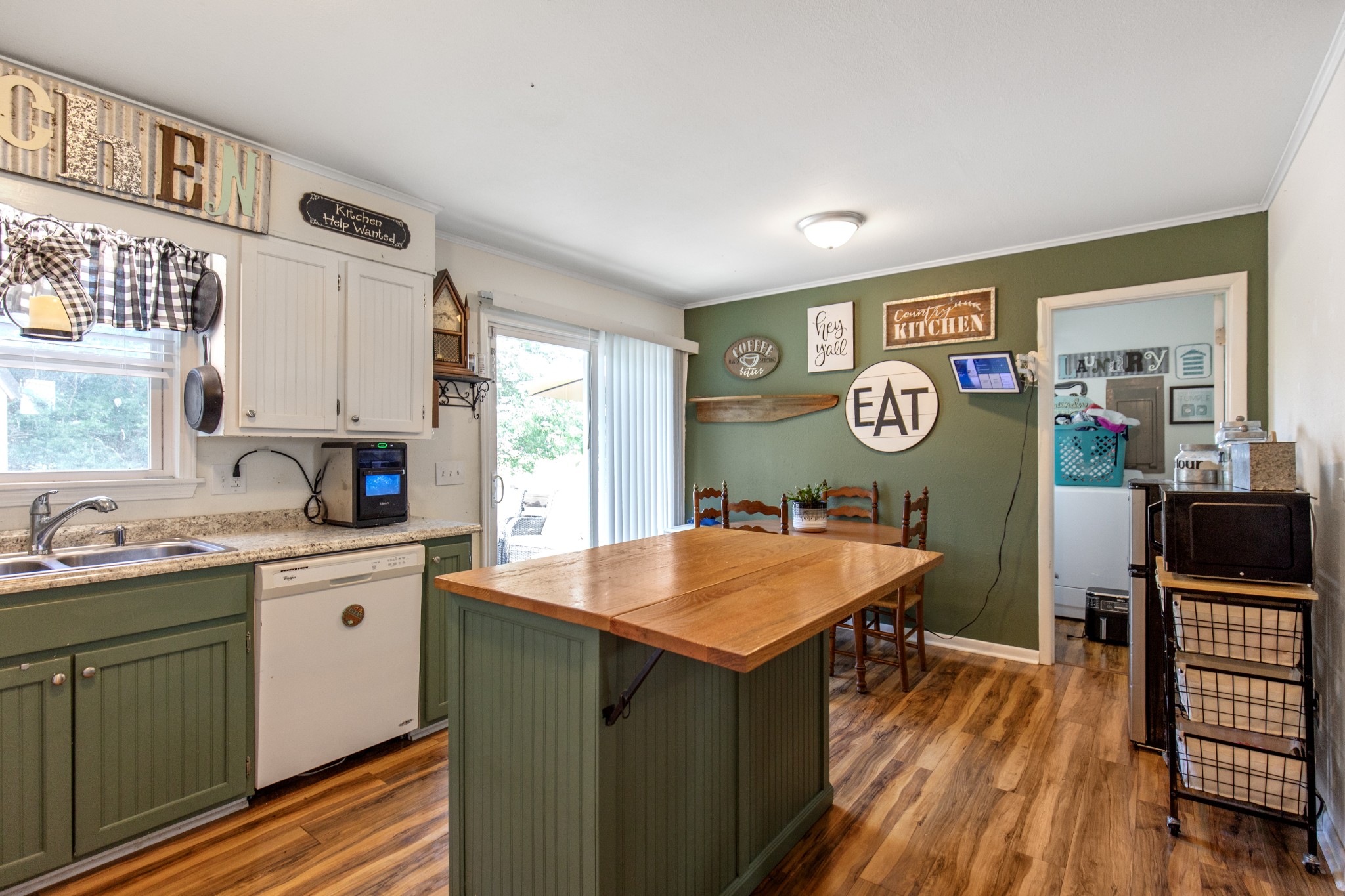 1120 Franks Ferry Rd