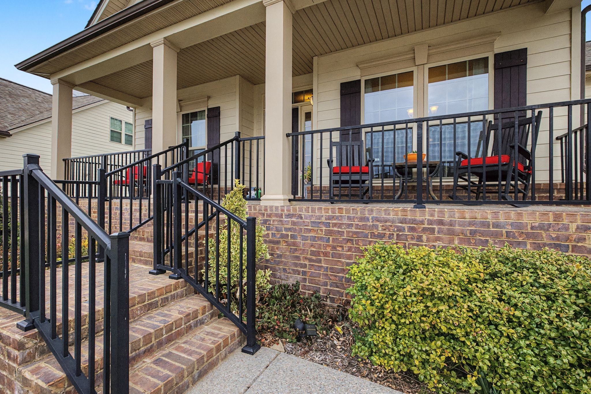 6781 Pleasant Gate Ln