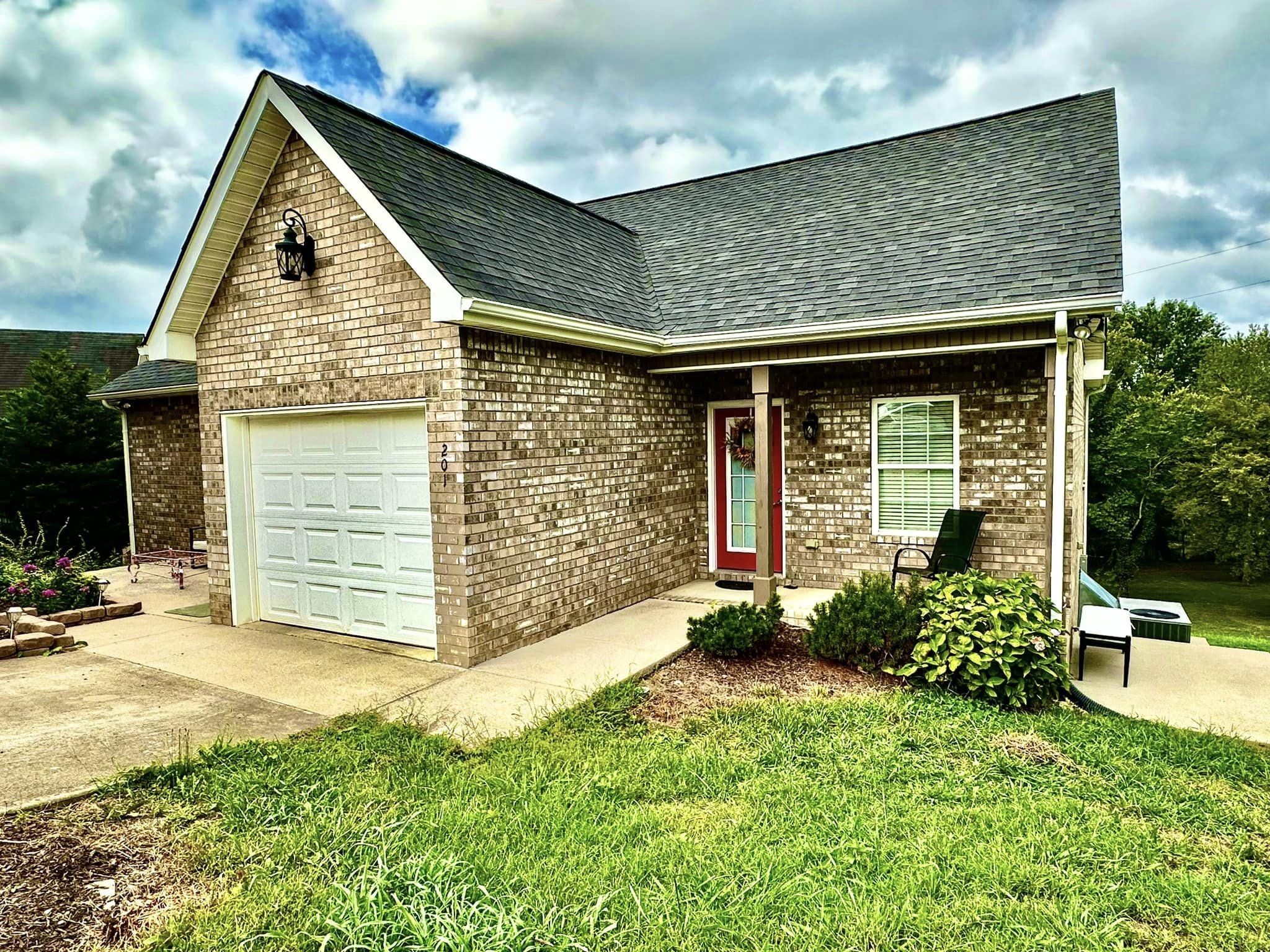 1605 S Cannon Blvd E 201