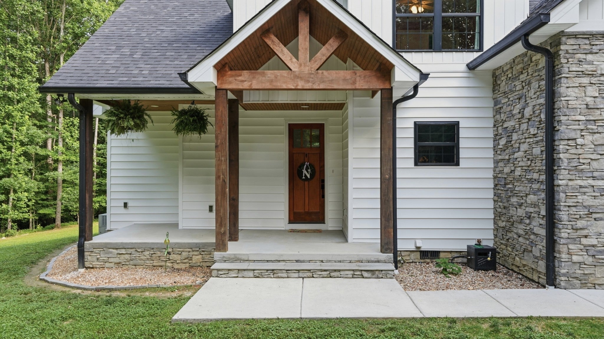 209 Tree Hill Ln - Photo 4