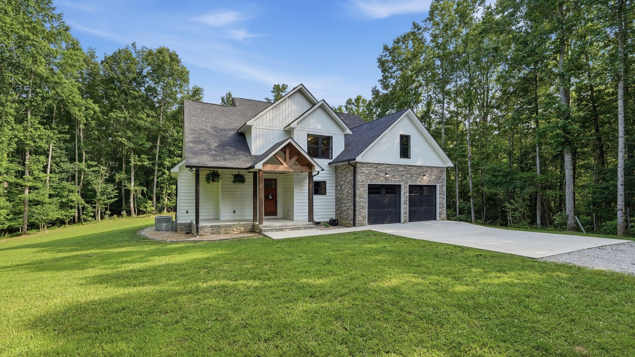 209 Tree Hill Ln - Photo 2