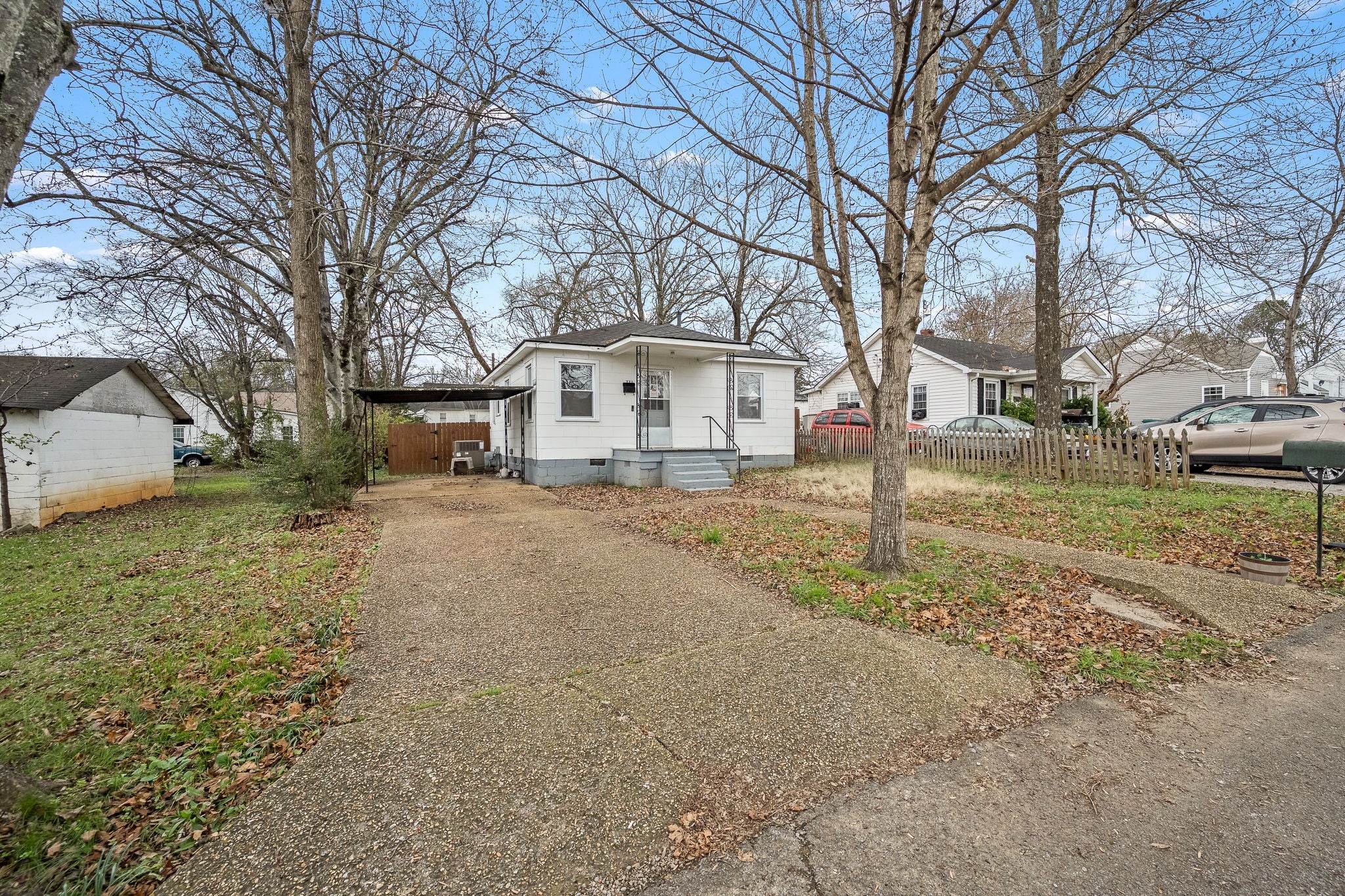 771 Center St