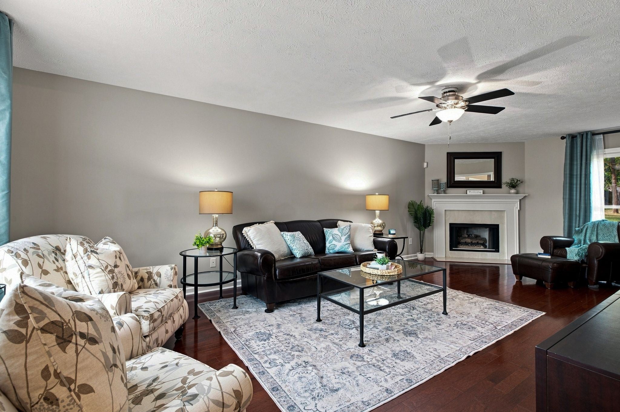 203 Dogwood Ln