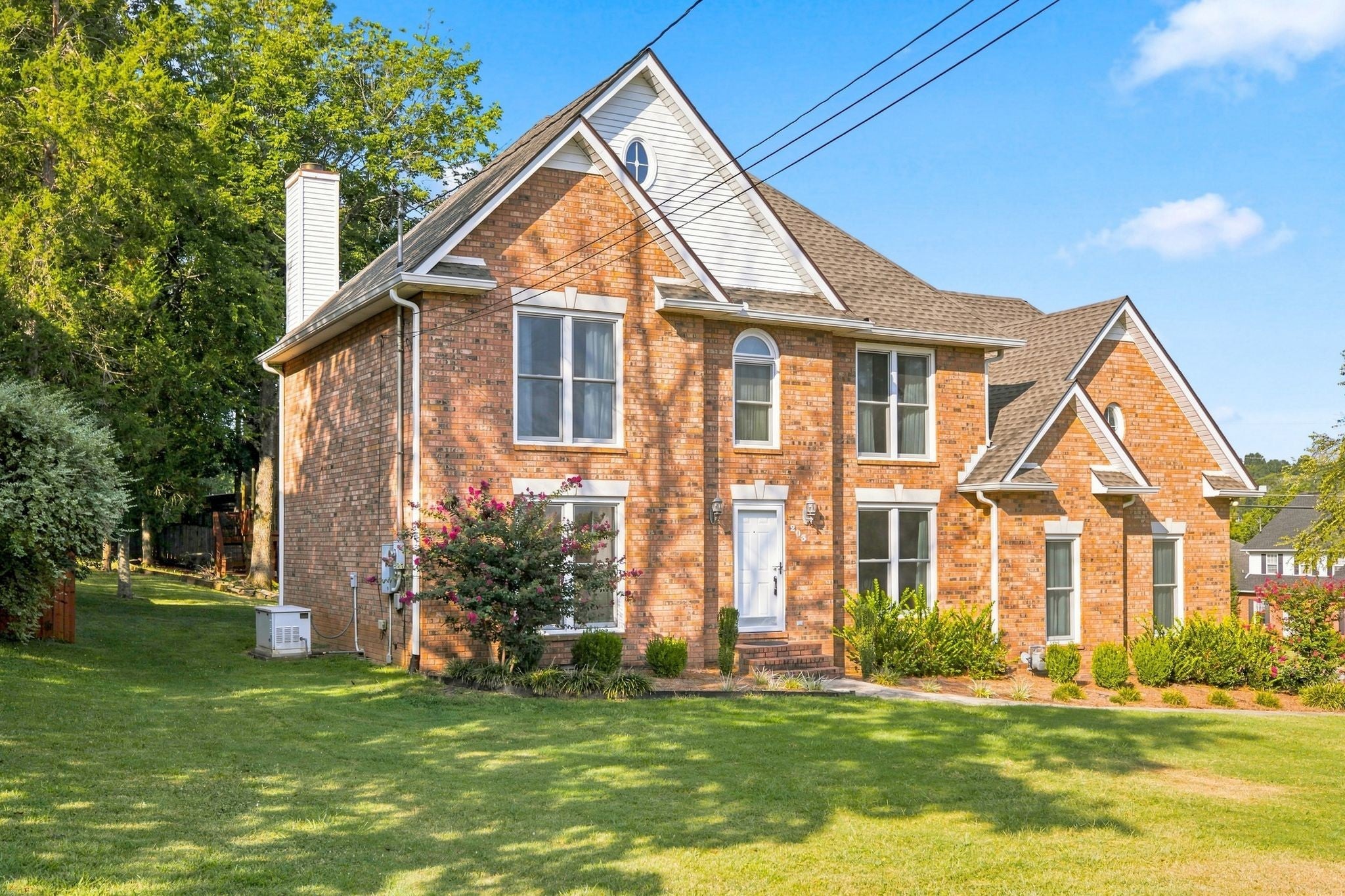 203 Dogwood Ln