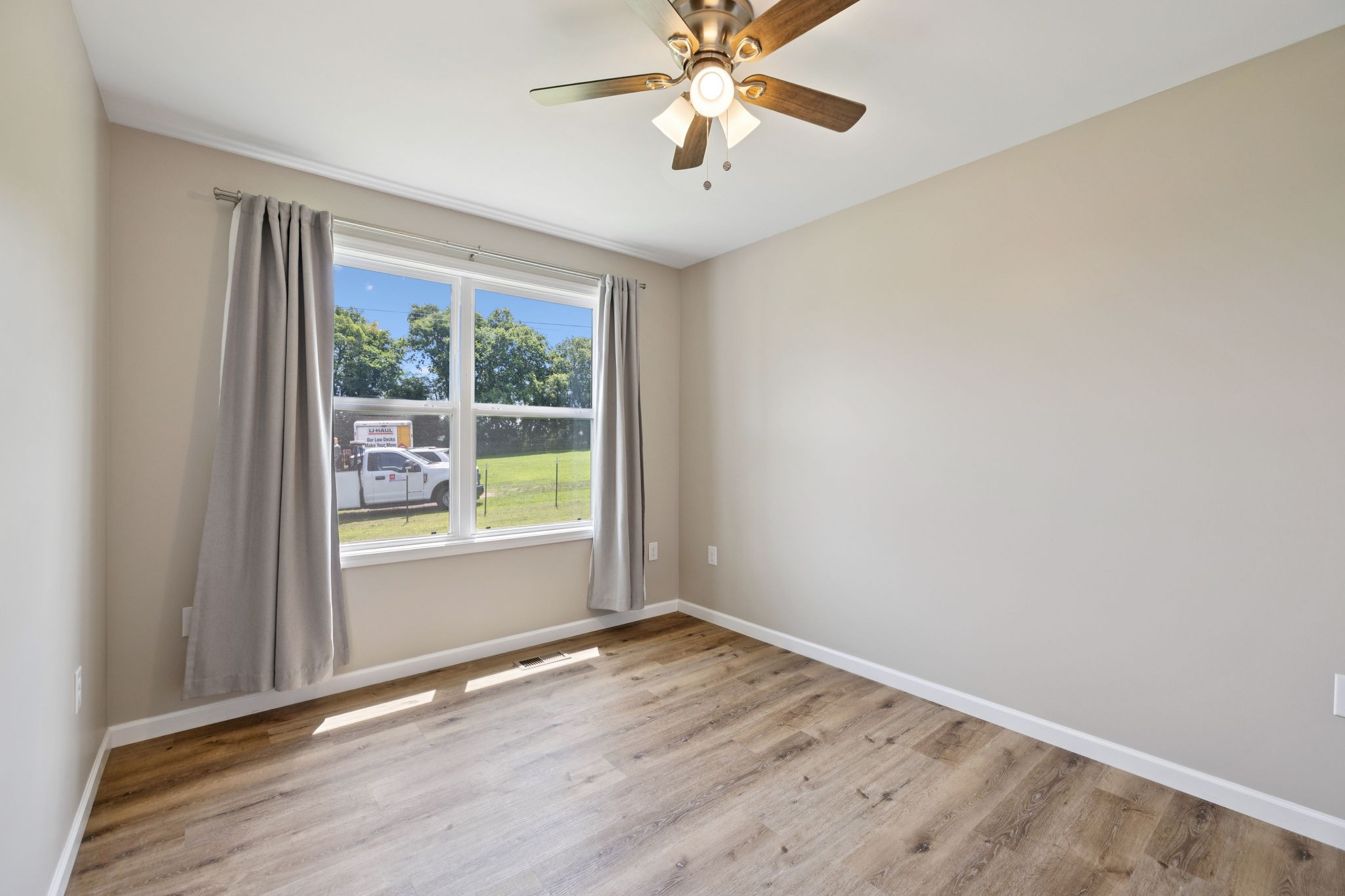 Cornersville, Tennessee 37047, United States, 3 Bedrooms Bedrooms, ,2 BathroomsBathrooms,Residential,Active,160783