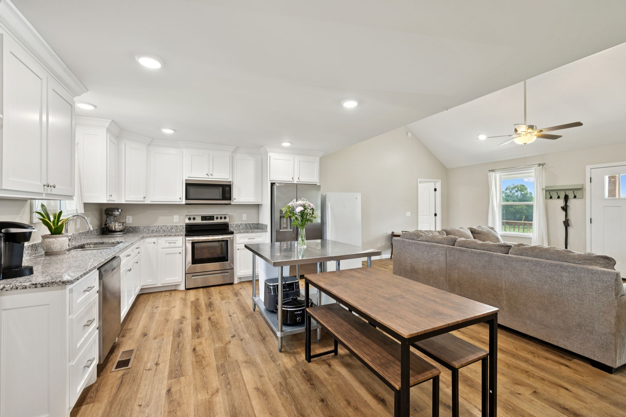 Cornersville, Tennessee 37047, United States, 3 Bedrooms Bedrooms, ,2 BathroomsBathrooms,Residential,Active,160783