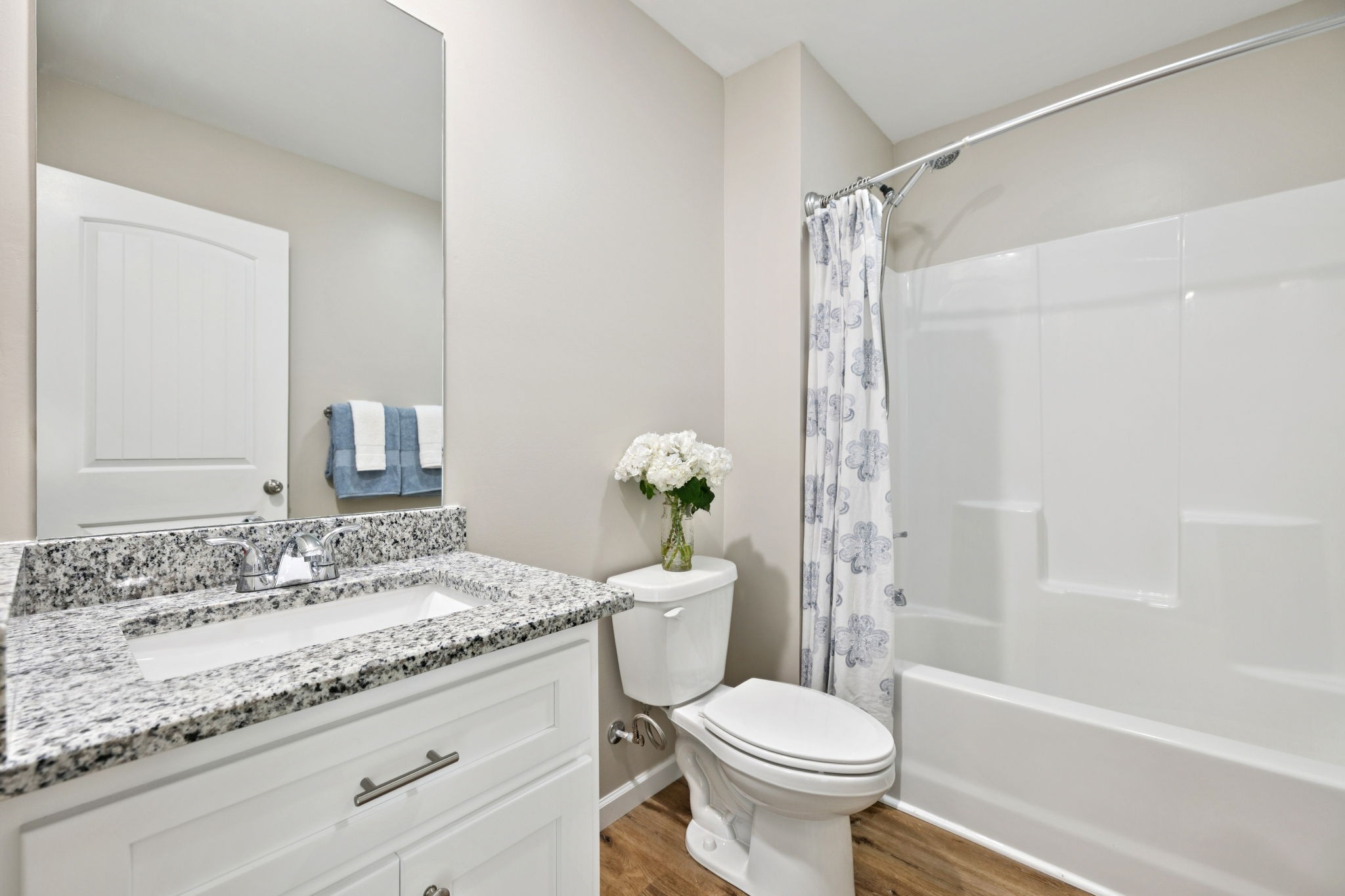 Cornersville, Tennessee 37047, United States, 3 Bedrooms Bedrooms, ,2 BathroomsBathrooms,Residential,Active,160783