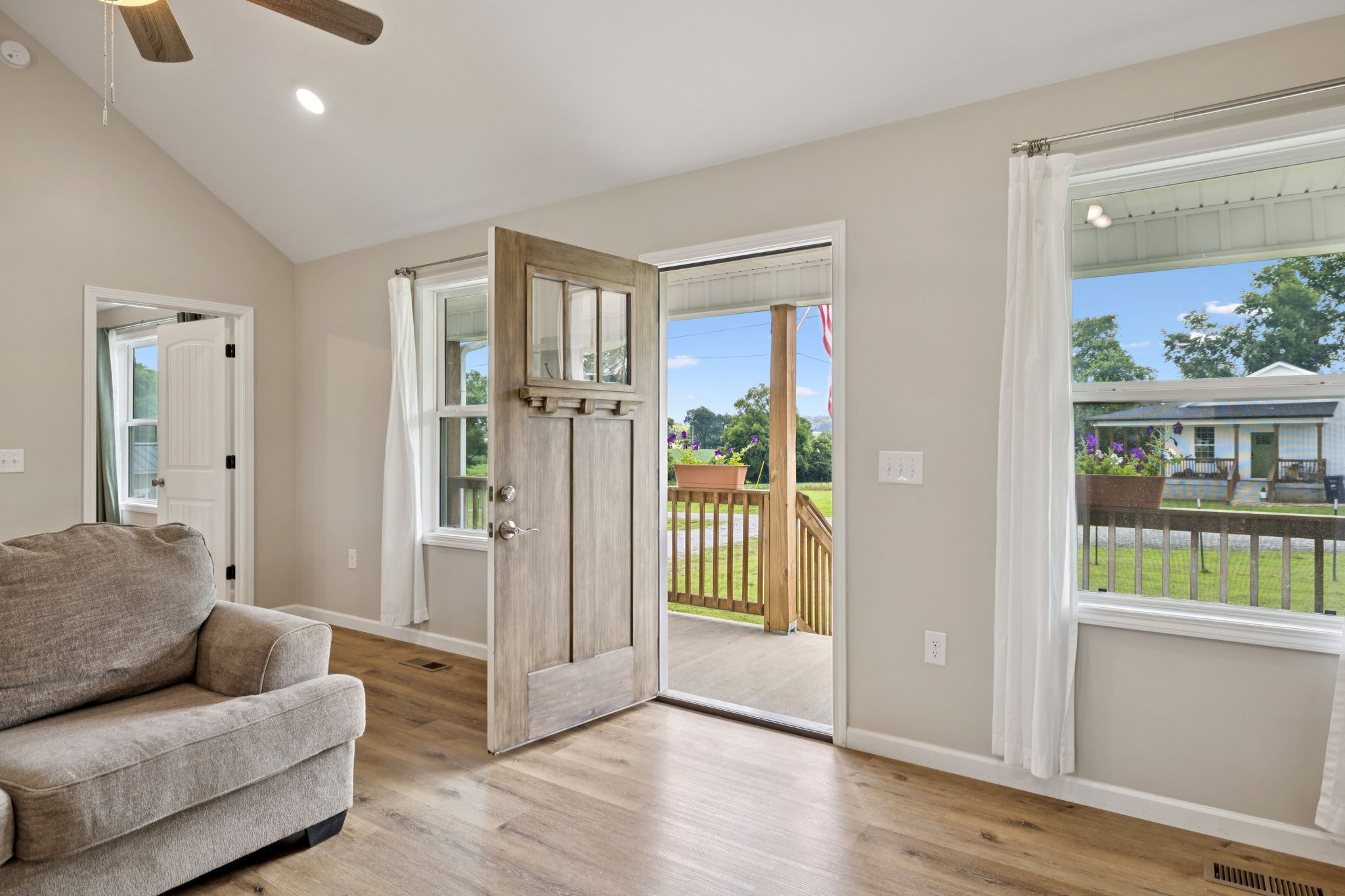 Cornersville, Tennessee 37047, United States, 3 Bedrooms Bedrooms, ,2 BathroomsBathrooms,Residential,Active,160783